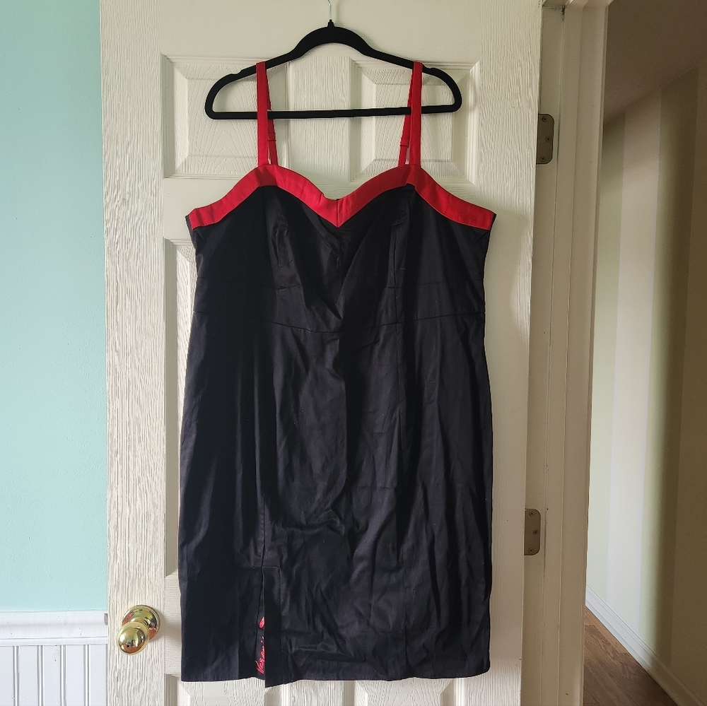 Torrid Veronica Pinup Pencil Dress - Picture 2 of 6